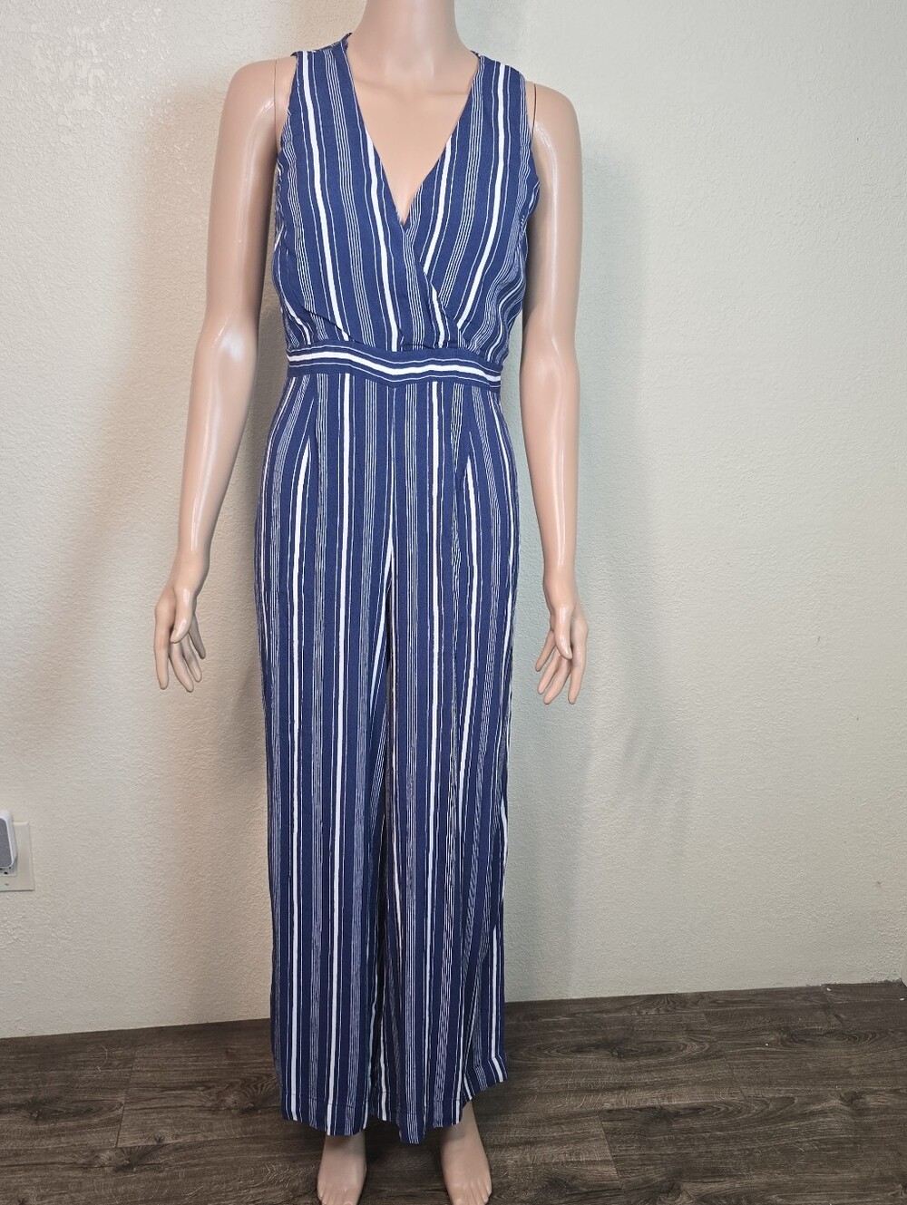 Lulus Womens Blue Jumpsuit Size Medium - Picture 4 of 16